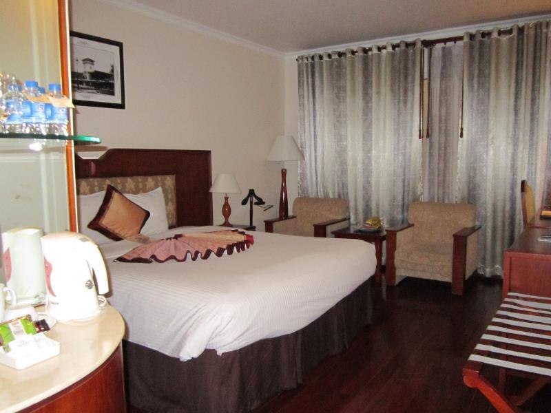 Khách sạn First Hotel - New Wing TP. Hồ Chí Minh